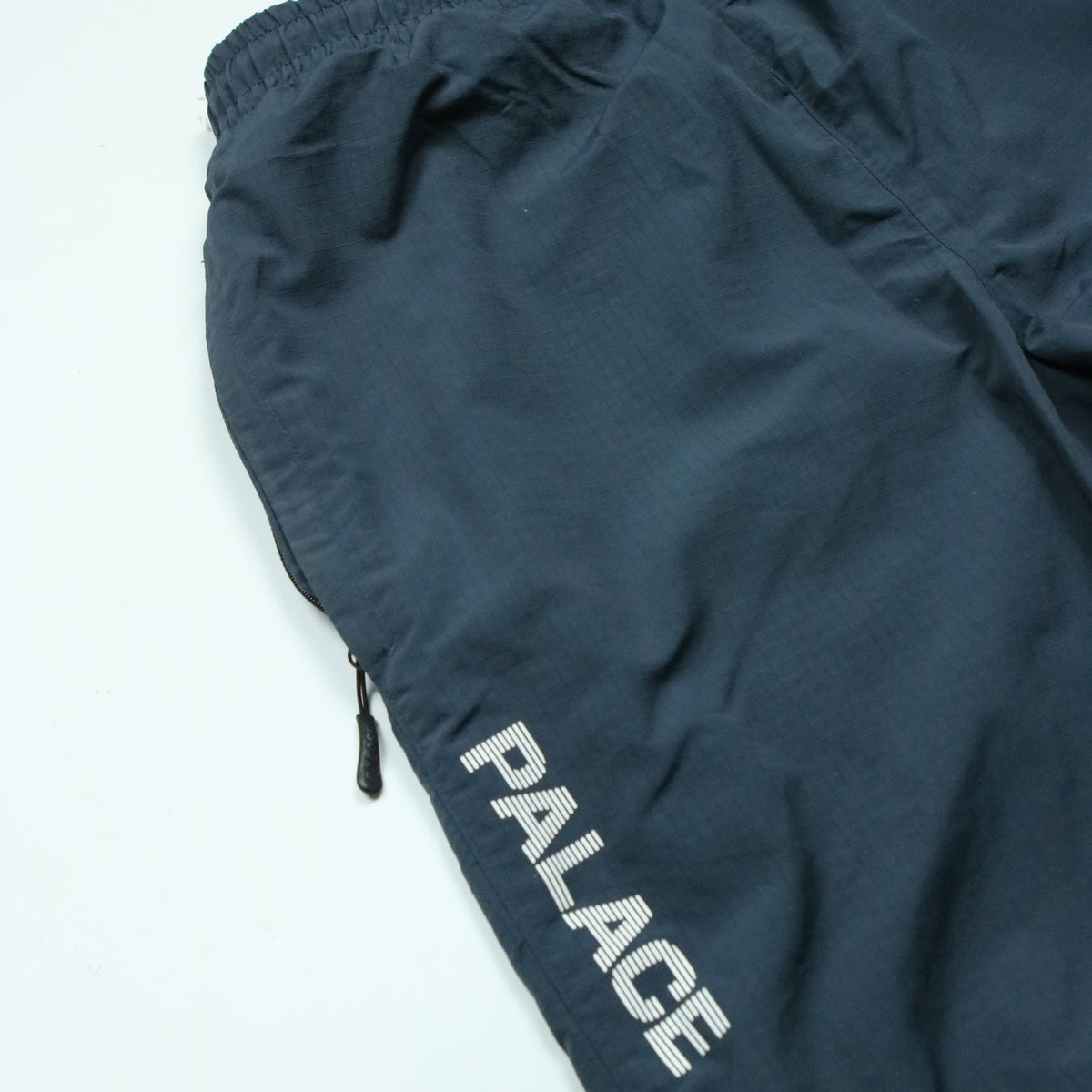 PALACE B-LINE 3M SHELL PANT | Thrifty Towel